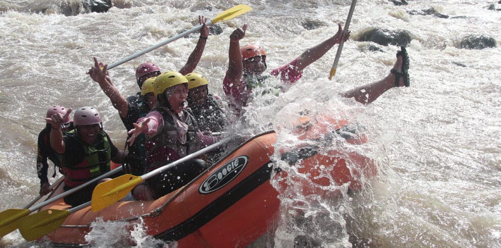 Arung Jeram Sungai Elo